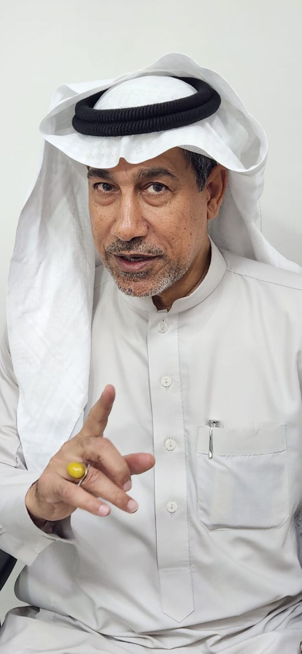 مختصون لـ"اليوم": دخل المشاهير يعزز "الاستهلاك المظهري" ويضغط نفسية الشباب