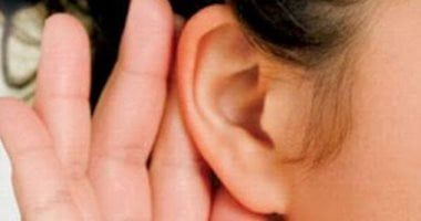 دراسة: أجهزة السمع تساعد على الحد من العزلة لدى كبار السن