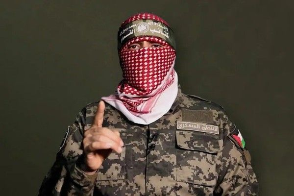 أبو عبيدة في اول اطلالة بعد ادعاءات اسرائيلية باغتياله: نبارك عملية سلفيت وندعو لتصعيد المواجهة