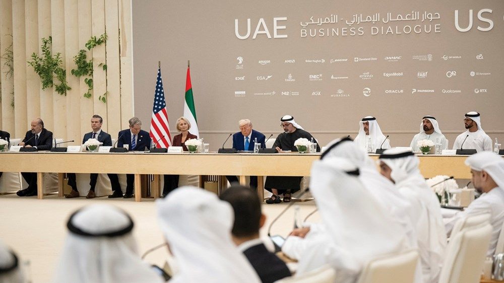 ولي عهد أبوظبي والرئيس الأميركي يشهدان حوار الأعمال الإماراتي الأميركي