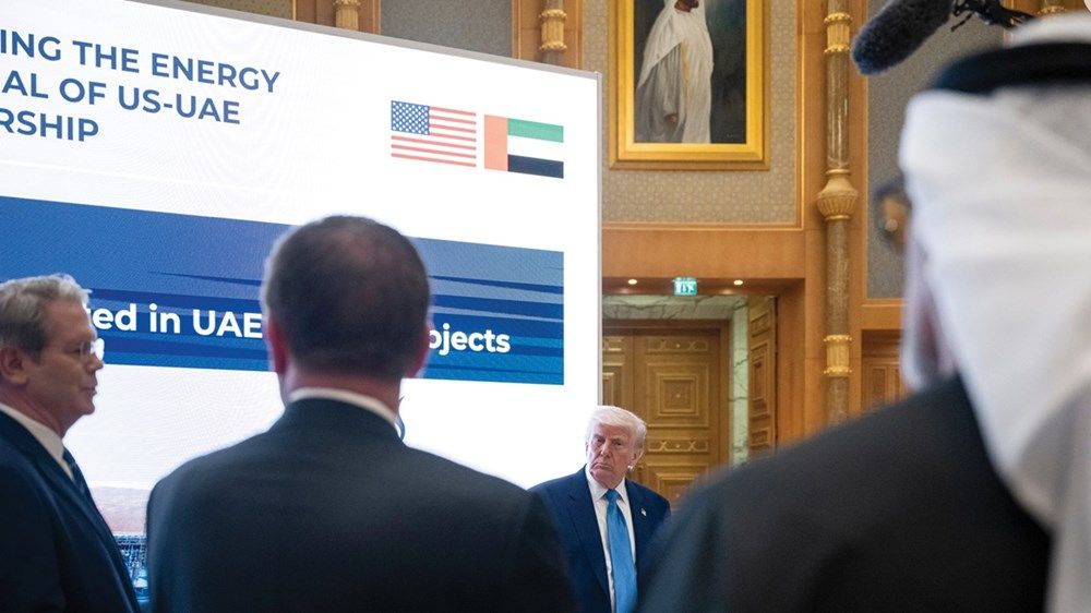 ولي عهد أبوظبي والرئيس الأميركي يشهدان حوار الأعمال الإماراتي الأميركي