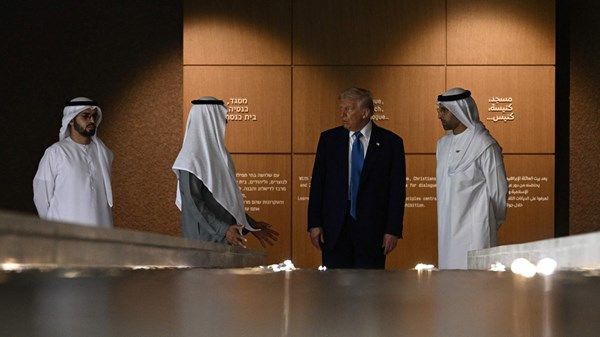 الرئيس الأميركي يزور بيت العائلة الإبراهيمية في أبوظبي