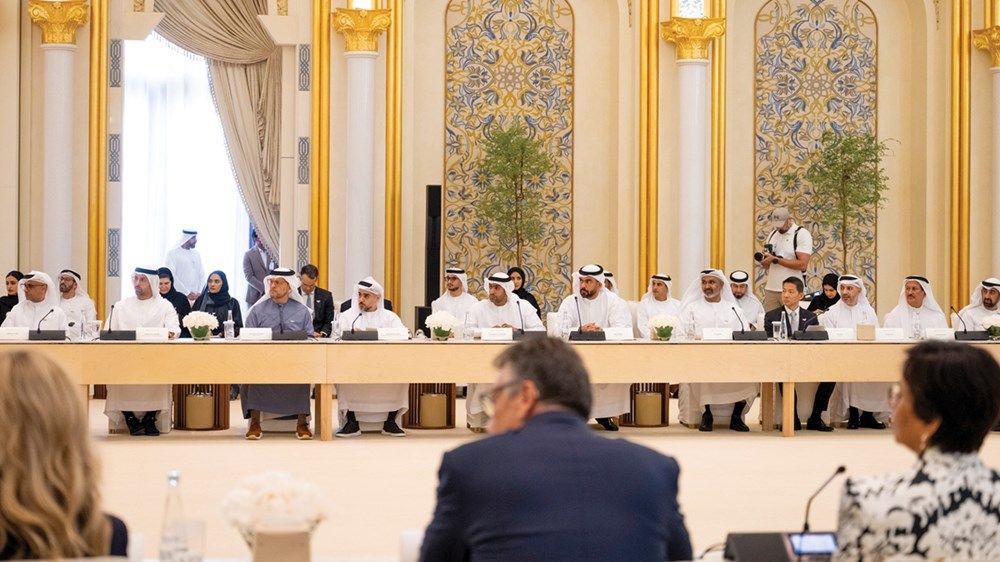 ولي عهد أبوظبي والرئيس الأميركي يشهدان حوار الأعمال الإماراتي الأميركي