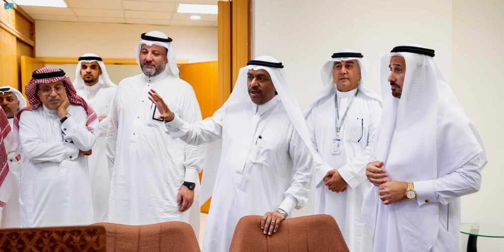 مكة المكرمة.. نائب وزير الحج يطلع على جاهزية خدمات ضيوف الرحمن