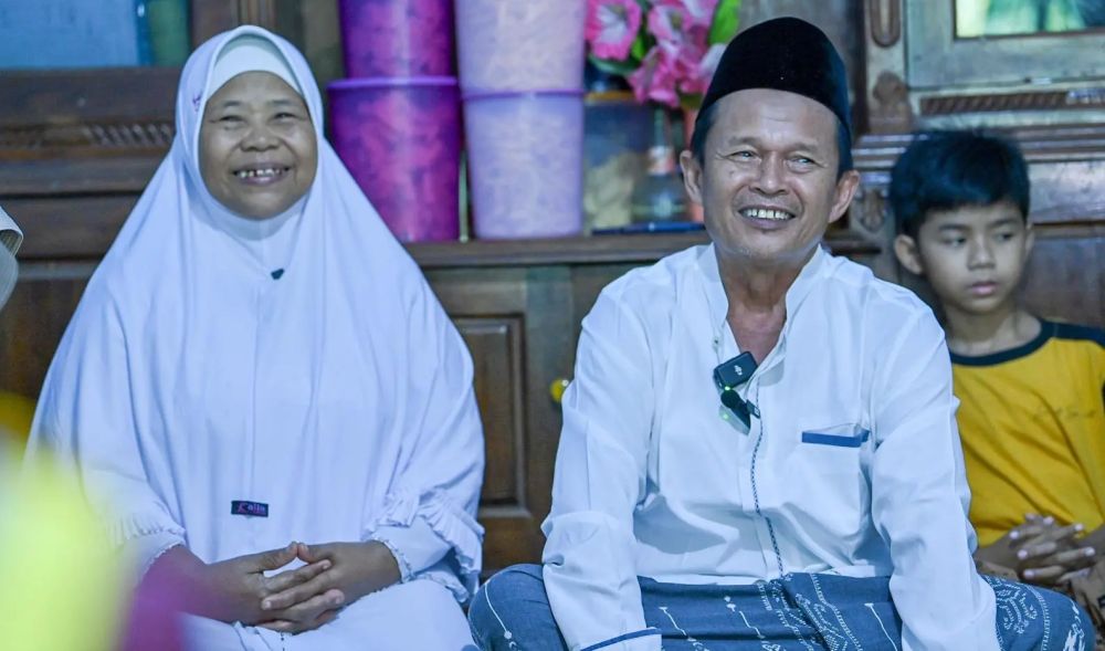 استغرق تحقيق حلمه 40 عامًا.. "طريق مكة" تنقل "ليجيمان" وزوجته إلى الأراضي المقدسة