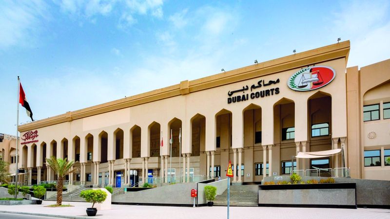 الامارات | آسيوي يستأجر «لامبورغيني» 37 يوماً.. ويسدد 565 درهماً