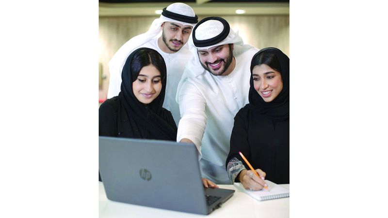 الامارات | استراتيجية متكاملة لدعم الابتعاث وتوظيف الخريجين