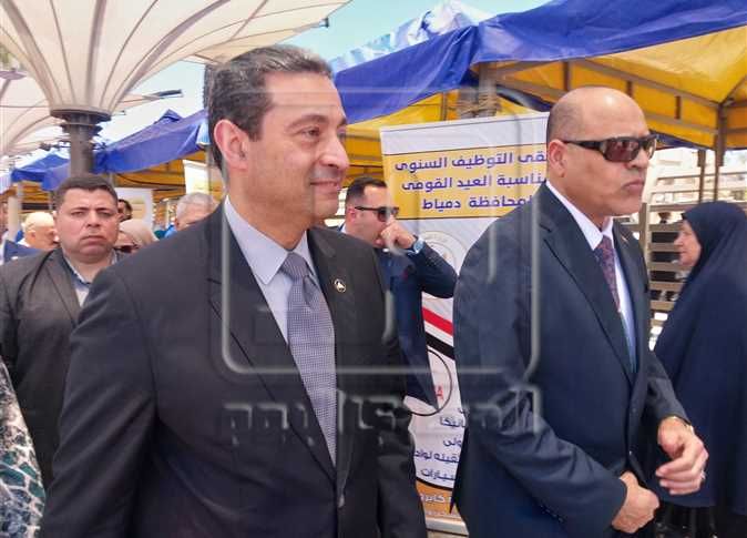 وزير العمل يفتتح ملتقى توظيف شباب دمياط بحضور المحافظ (فيديو)