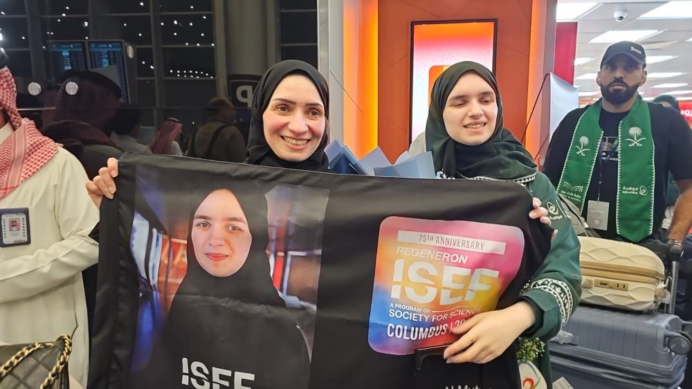 شاهد.. أول صور لوصول أبطال المملكة الفائزين في آيسف 2025