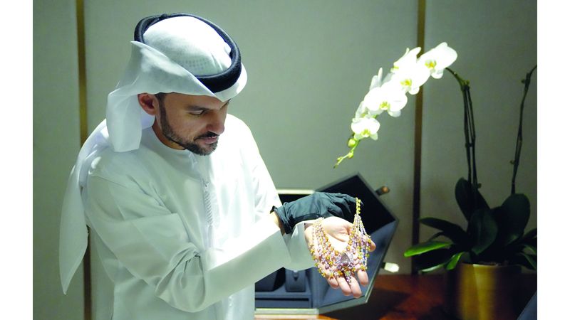 الامارات | عدي الفردان يصوغ حكاية نجاح إماراتية ببريق الذهب