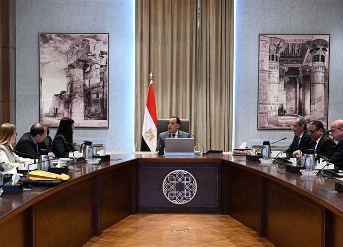 رئيس الوزراء يتابع جهود فض التشابكات المالية بين بنك الاستثمار وجهات حكومية
