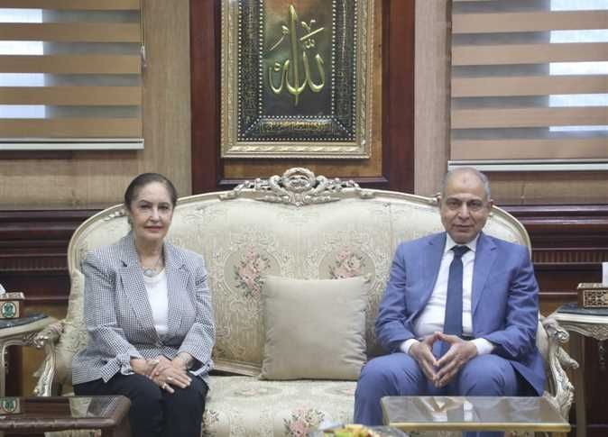 وفد اللجنة الوطنية التنسيقية لمكافحة الهجرة غير الشرعية والاتجار بالبشر يزور المنيا