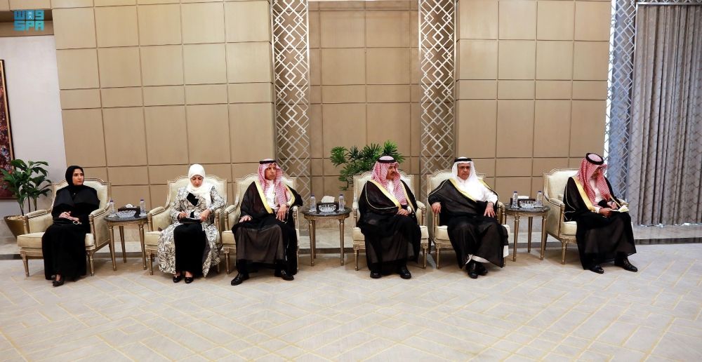 القاهرة.. تفاصيل لقاء رئيس مجلس الشورى مع رئيس الوزراء المصري