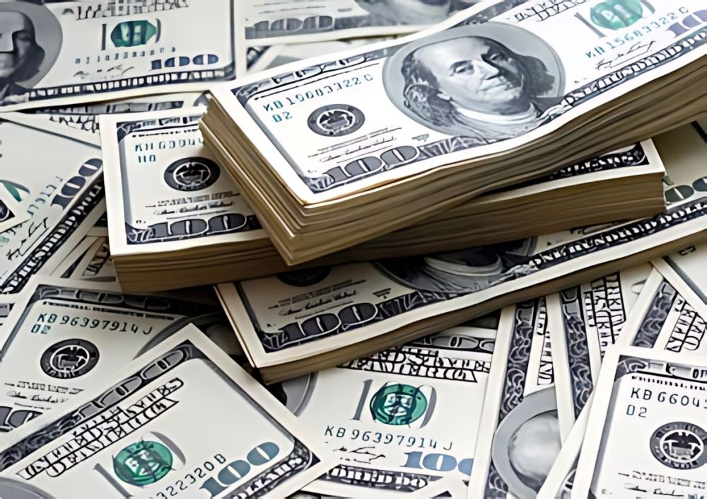 سعر الدولار اليوم مقابل الجنيه.. انخفاض في البنوك المصرية