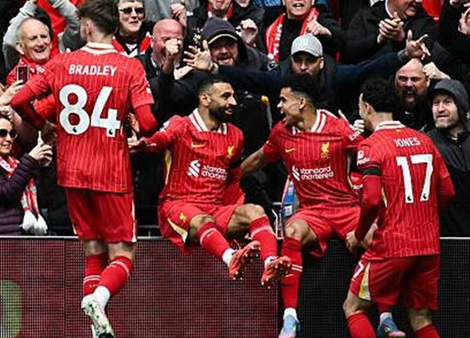«سلوت مثل كلوب مع الفرعون».. جماهير ليفربول تهاجم محمد صلاح بعد مباراة برايتون