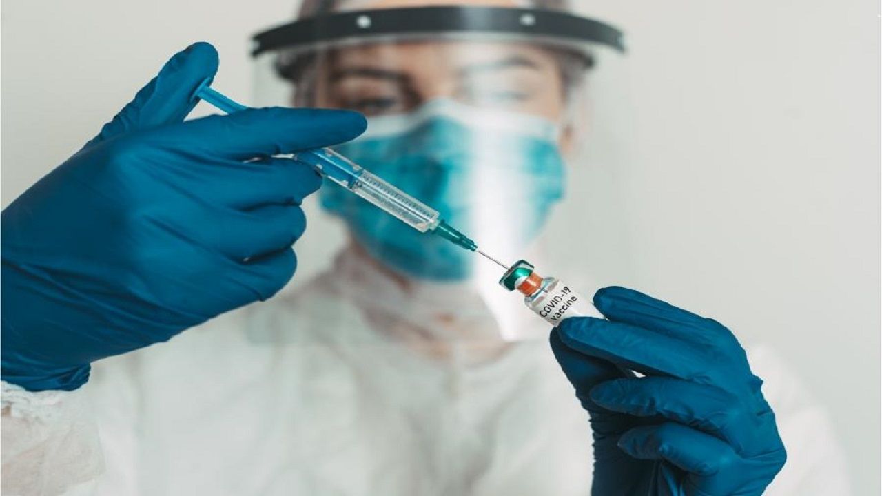 استشاري: لقاحات الحجاج حماية للجميع والتطعيم شرط أساسي قبل أداء المناسك.. فيديو