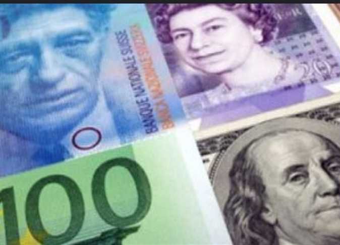 الدولار يتراجع.. أسعار العملات اليوم الثلاثاء بالبنك المركزي (تفاصيل)