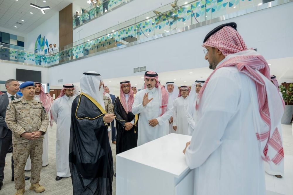 محافظ الهيئة العامة للصناعات العسكرية يدشن شركة "بي إيه إي سيستمز العربية للصناعة"