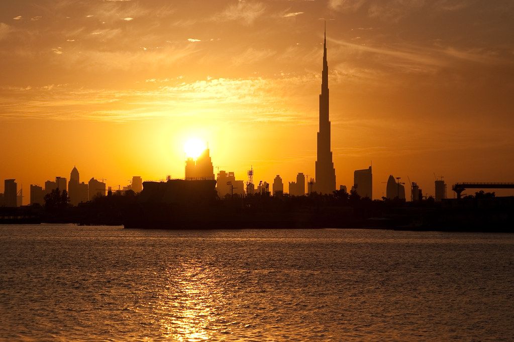 الامارات | الإثنين القادم.. انخفاض درجات الحرارة مع نشاط الرياح المثيرة للغبار