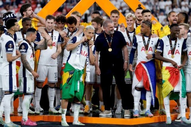 يوروبا ليغ: بوستيكوغلو "متعطش للبناء على هذا التتويج"