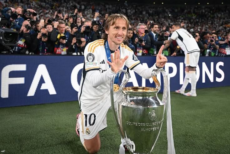 الامارات | لوكا مودريتش.. «صولات وجولات» مع «الملكي»