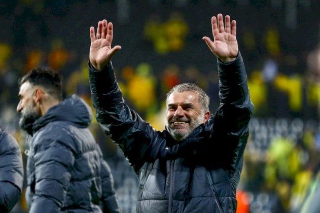 لا محادثات بشأن مستقبل بوستيكوغلو مع توتنهام بعد مجد الدوري الأوروبي