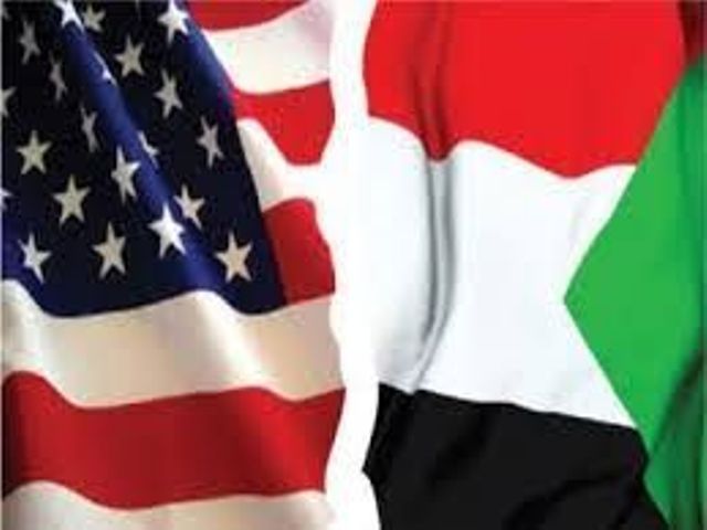 عامر حسن: عقوبات أمريكا باستخدام الجيش للسلاح الكيميائي مجرد “كذبة”