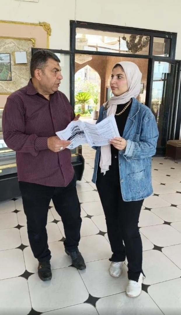 «التعليم مالوش سن».. أب وابنته يلتحقان بنفس الكلية رغم فارق العمر