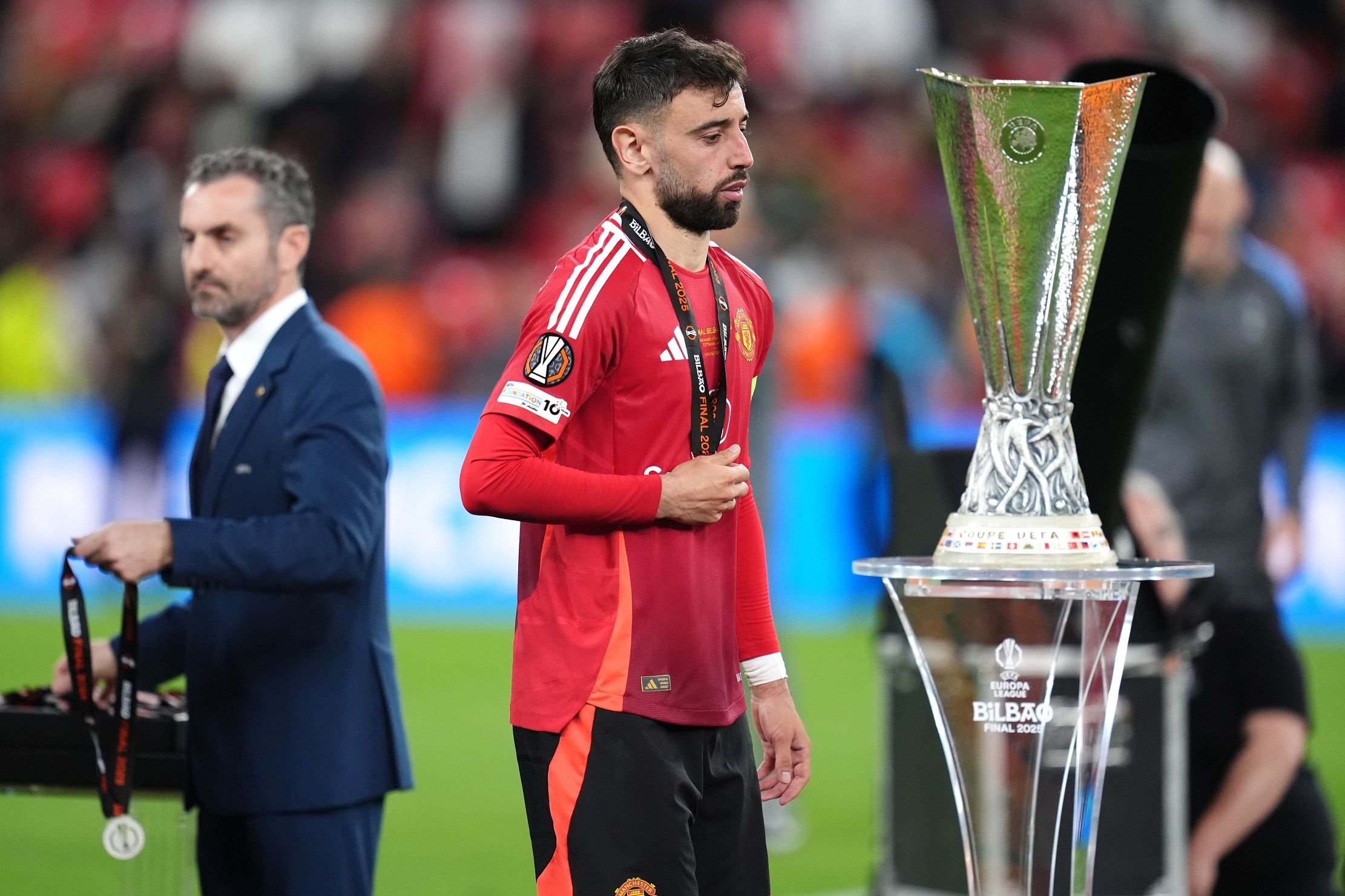 الامارات | 88 مليون دولار سنوياً من الهلال السعودي إلى فرنانديز