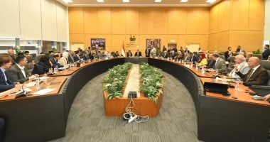 وزير الإسكان يعقد اجتماعه الدورى مع أعضاء البرلمان بمجلسيه النواب والشيوخ