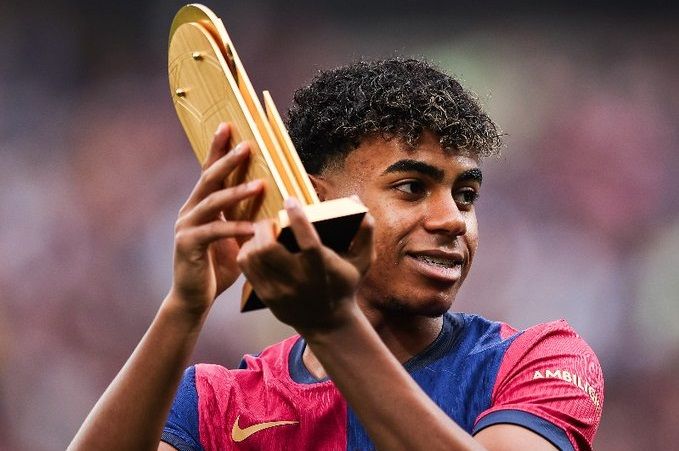 الامارات | برشلونة يجدد عقد لامين جمال حتى عام 2031
