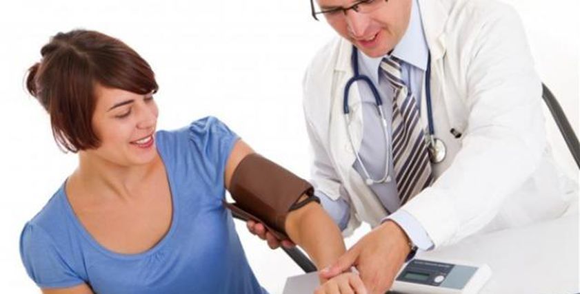 عاجل: روشتة لمرضى الضغط المرتفع في موجات الحر.. تجنب الأطعمة المالحة