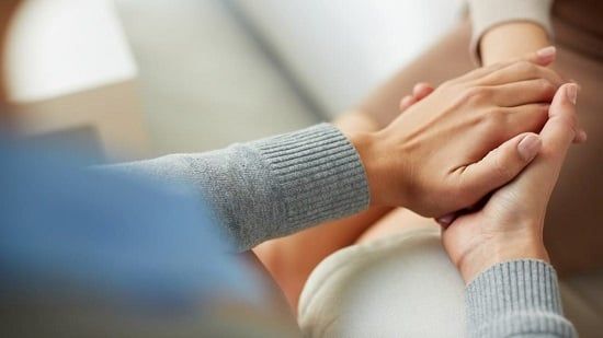 طالع الأبراج: 4 أبراج رقبتهم سدادة.. برج الجوزاء جدع والعقرب سخى والحوت حنين