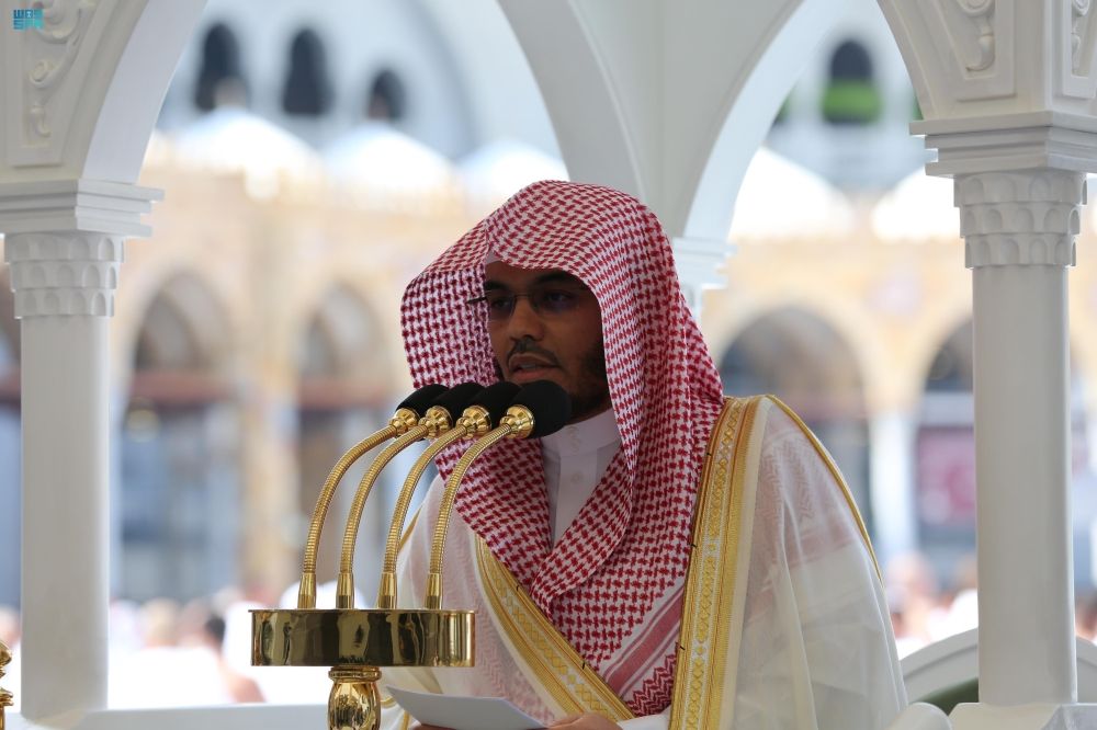 موسم الحج.. توجيه باختصار خطبة الجمعة وصلاتها في الحرمين الشريفين