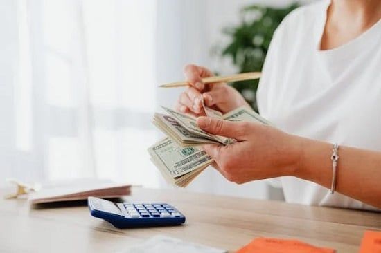 طالع الأبراج: مسرف ولا مدبر ولا حذر؟ اعرف علاقتك بالفلوس عاملة إزاي حسب برجك