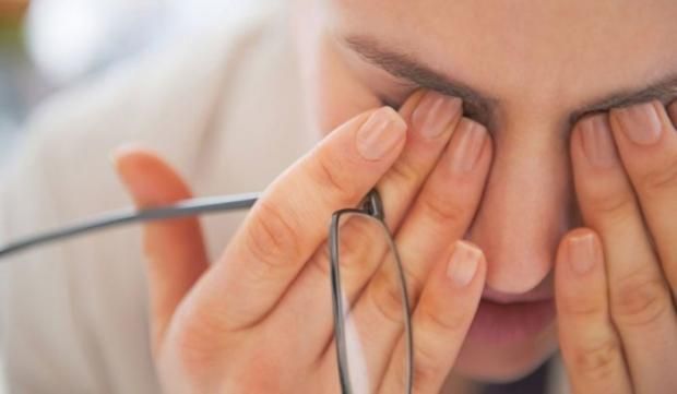 التصلب المتعدد في يومه العالمي.. مرض خطير يهاجم الشباب بـ8 أعراض خادعة