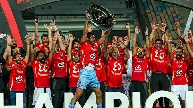 رونالدو أم محمد صلاح.. من هو اللاعب الذي يرغب الأهلي بضمه قبل كأس العالم للأندية؟