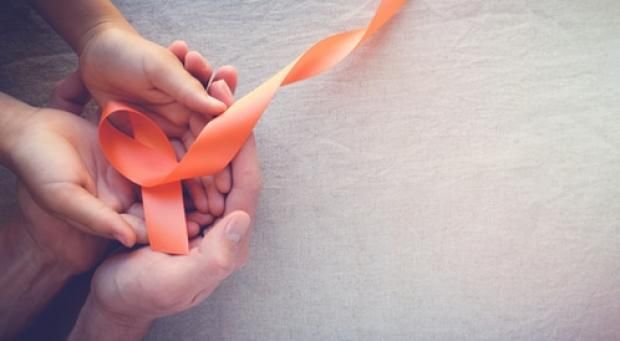 التصلب المتعدد في يومه العالمي.. مرض خطير يهاجم الشباب بـ8 أعراض خادعة