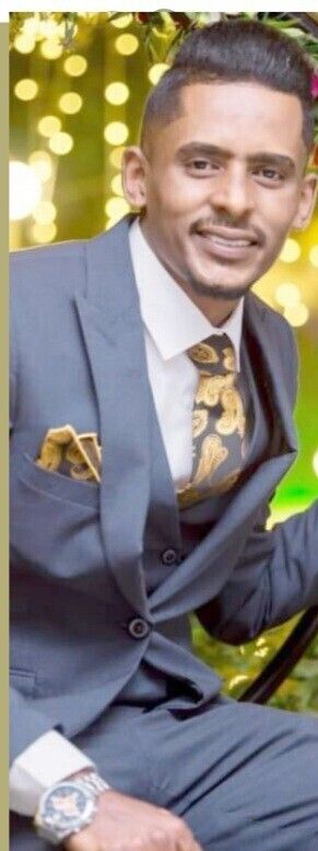 شاهد بالفيديو.. رغم تعرضه لهجوم وتجريح منه.. الفنان محمد الفحيل يعتذر لشقيقه شريف بطريقة لطيفة ومهذبة: (ما كفرت ليك لأنك عامل لي بلوك وعافي ليك لله والرسول تقديراً لظروفك الصحية والنفسية)