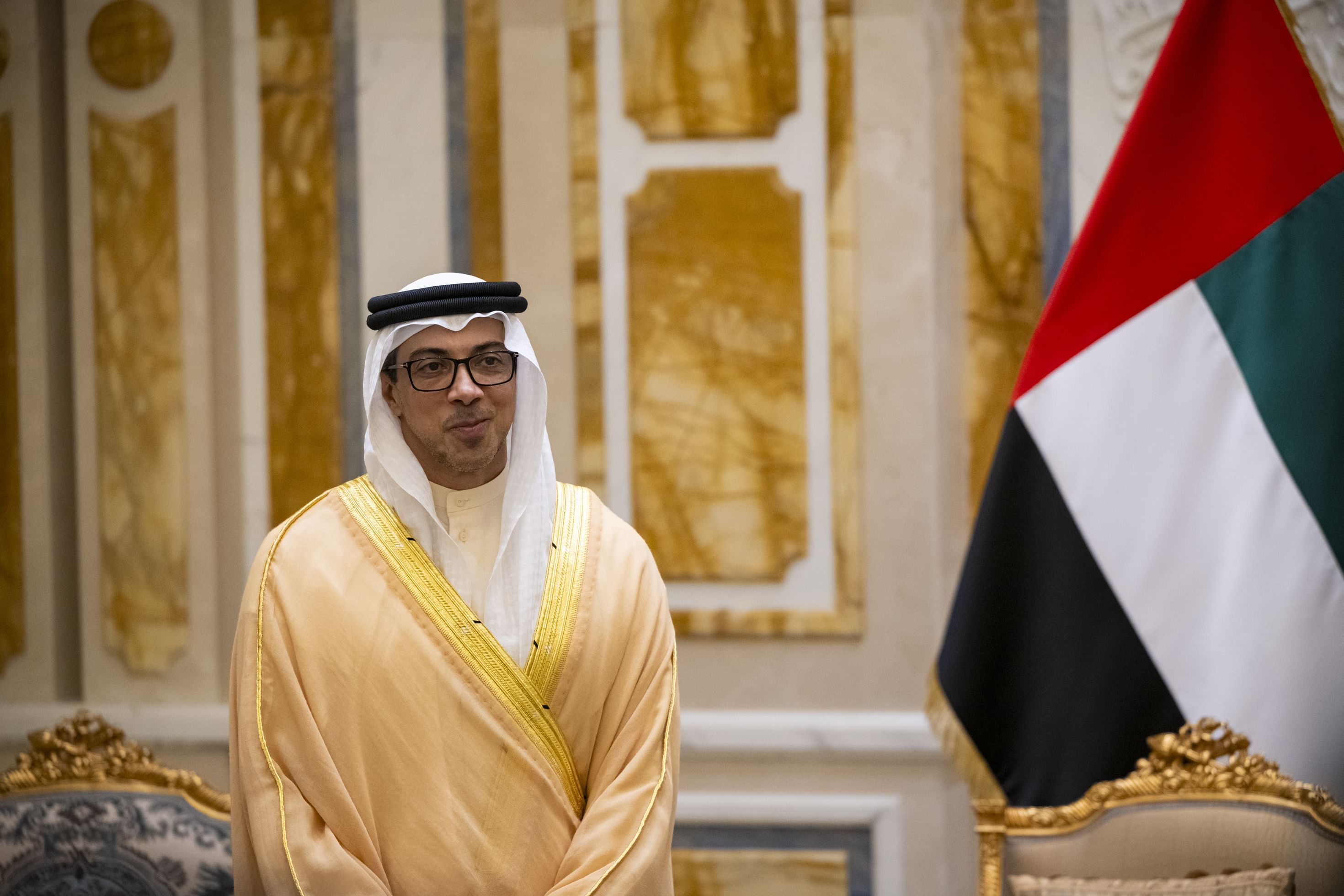 الامارات | منصور بن زايد يغادر الكويت في ختام زيارته الرسمية