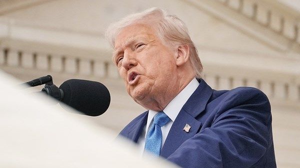 ترامب سيوقع أمراً بمضاعفة رسوم المعادن