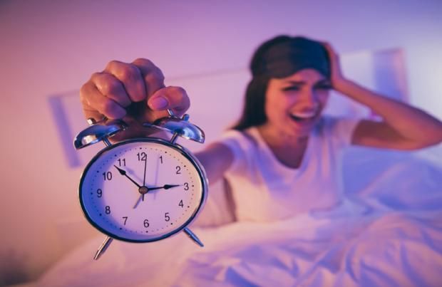 لماذا لا يستطيع عقلك الاسترخاء؟.. إليك الأسباب والحلول