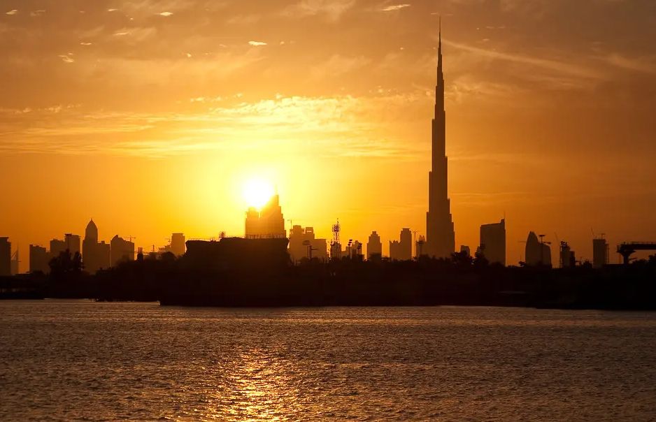 الامارات | ارتفاع متوسط الحرارة 3 درجات خلال يونيو الجاري