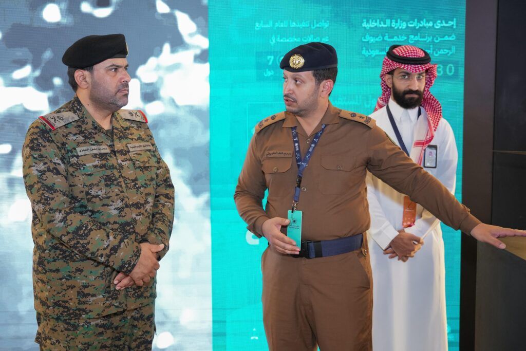 السعودية | وكيل الأفواج الأمنية يزور جناح وزارة الداخلية في المعرض المصاحب لأعمال ملتقى إعلام الحج