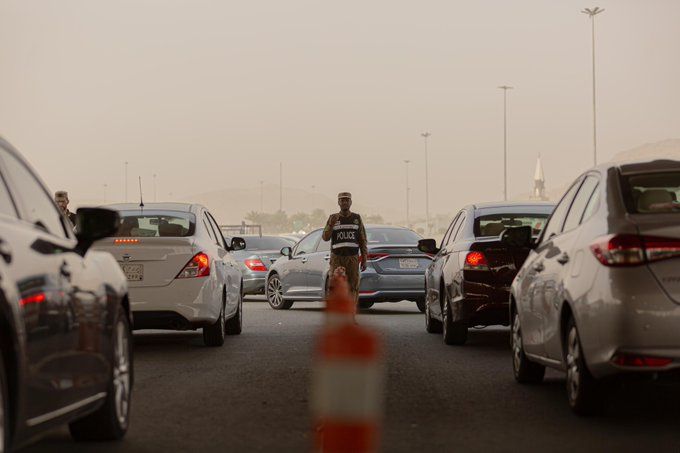 السعودية | “الداخلية” تصدر قرارات بحق 17 مخالفاً لأنظمة الحج
