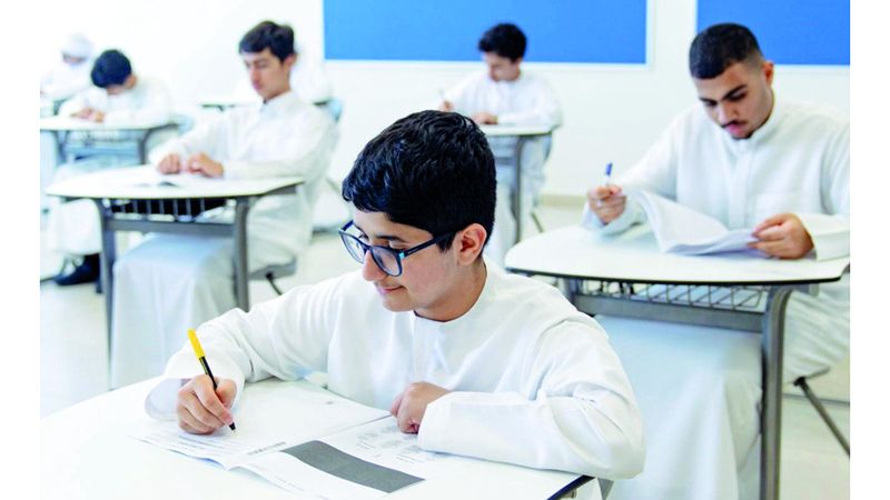 الامارات | طلبة الإمارات يؤدون امتحانات نهاية العام الدراسي اليوم