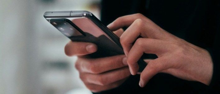 تكنولوجيا: الهواتف الذكية تهيمن على حركة الإنترنت عالميًا وفقًا لأحدث البيانات
