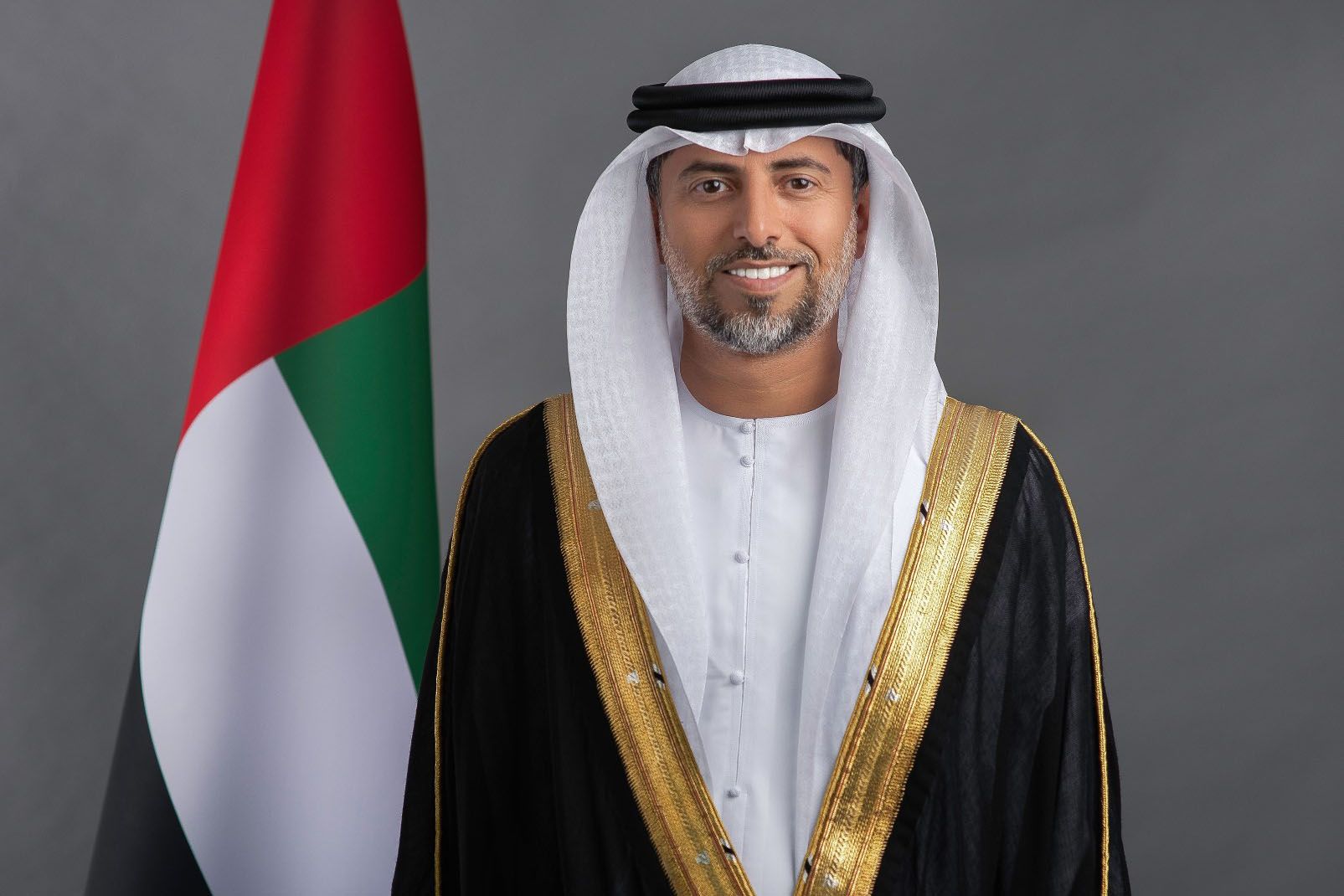 الامارات | سهيل المزروعي: تحديات حركة الشاحنات على طريق محمد بن زايد سببها عدم التزام السائقين