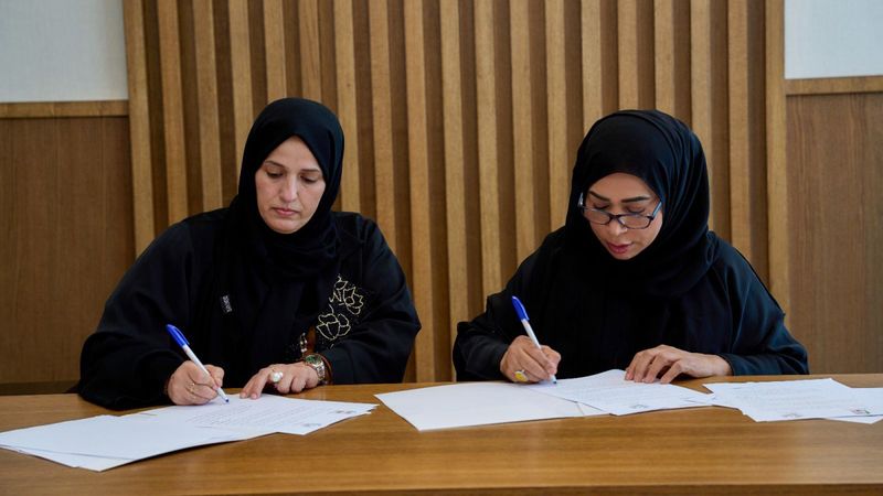 الامارات | تعاون بين «الصحفيين» و«النهضة النسائية»