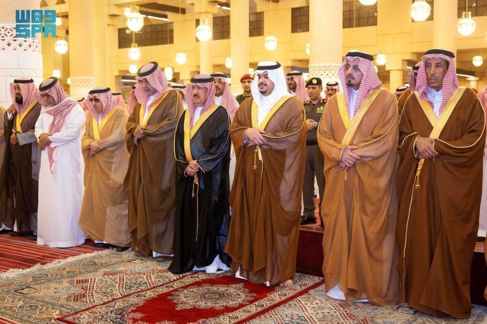 أداء صلاة الميت على فيصل بن تركي بن سعود الكبير آل سعود